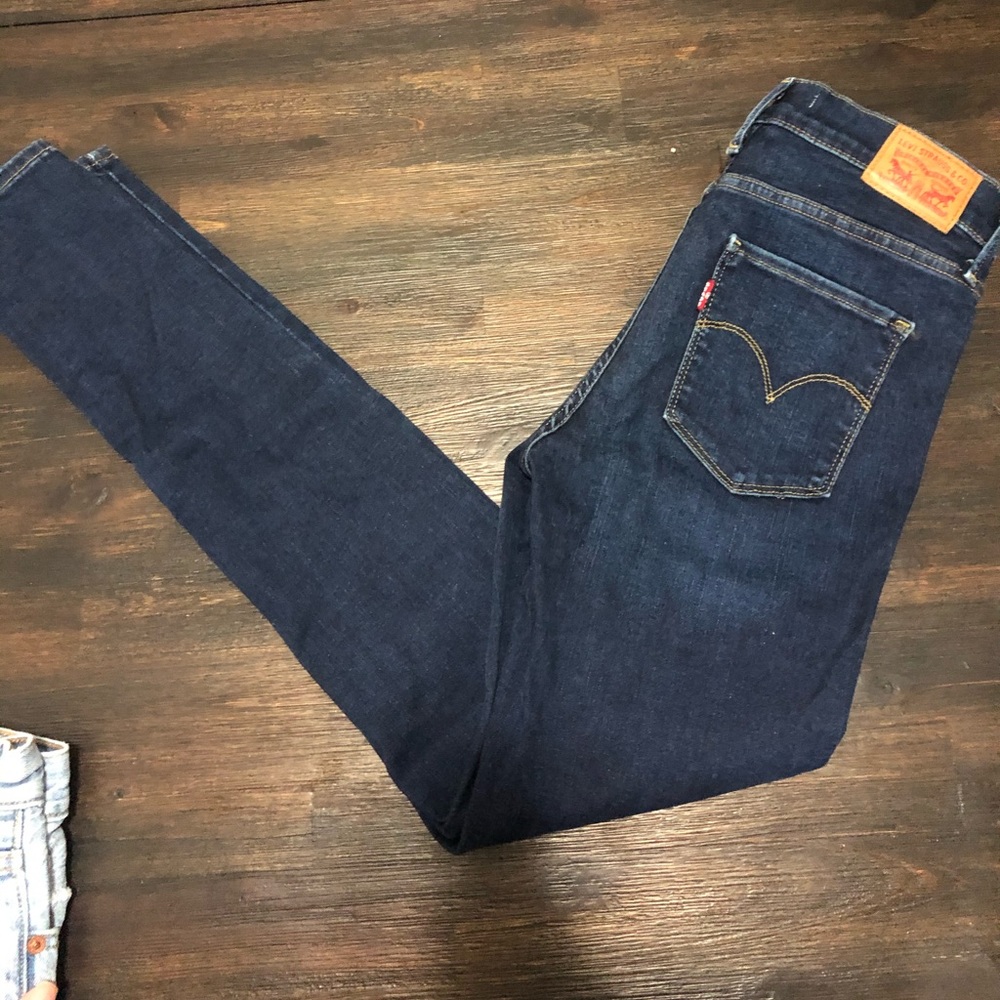 Levi’s jeans 720 high rise skinny size 27
